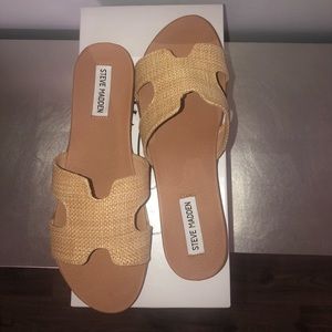 Steve Madden Dariella Sandals in color Natural